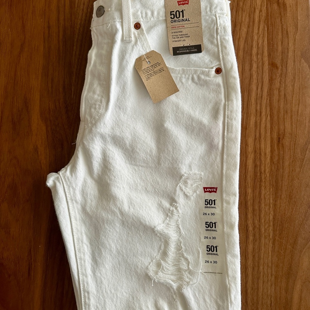 NWT, Women's Levi's® 501™ High-Rise Straight Leg Jeans (White, Ripped)